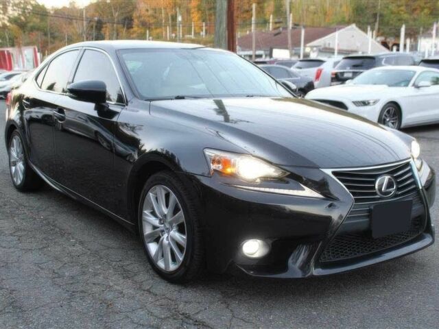 Черный Лексус ИС, объемом двигателя 2 л и пробегом 75 тыс. км за 11000 $, фото 2 на Automoto.ua