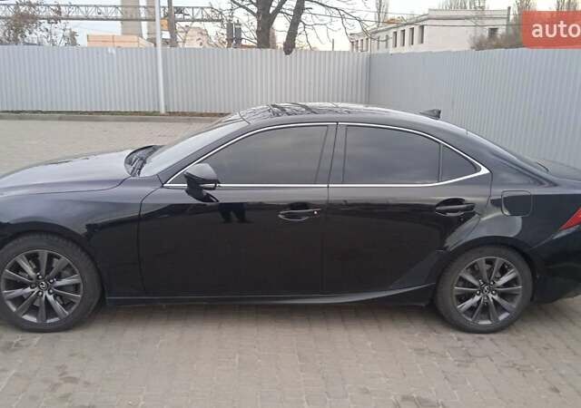 Чорний Лексус ІС, об'ємом двигуна 2 л та пробігом 139 тис. км за 18500 $, фото 7 на Automoto.ua