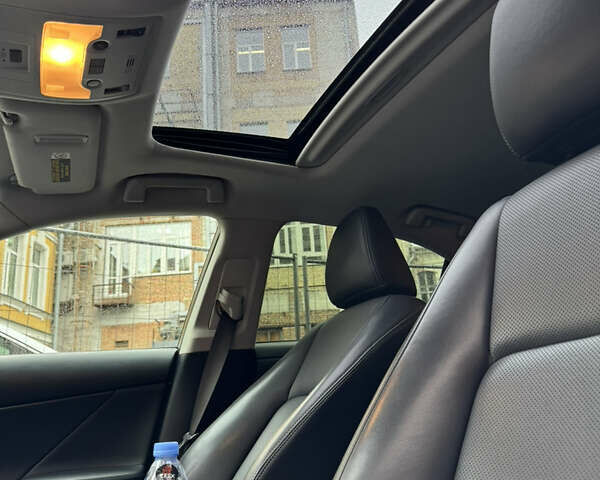 Черный Лексус ИС, объемом двигателя 2 л и пробегом 197 тыс. км за 17000 $, фото 31 на Automoto.ua