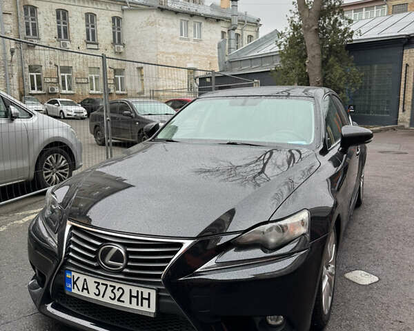 Черный Лексус ИС, объемом двигателя 2 л и пробегом 197 тыс. км за 17000 $, фото 1 на Automoto.ua