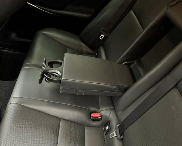 Черный Лексус ИС, объемом двигателя 2 л и пробегом 197 тыс. км за 17000 $, фото 32 на Automoto.ua