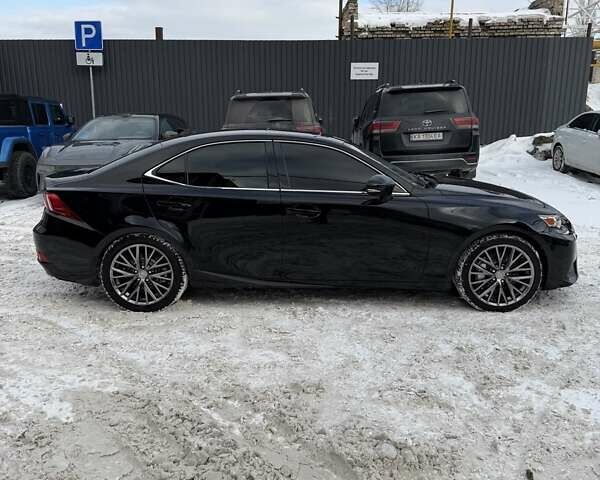 Черный Лексус ИС, объемом двигателя 2 л и пробегом 158 тыс. км за 17400 $, фото 2 на Automoto.ua