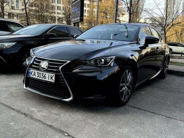 Черный Лексус ИС, объемом двигателя 2 л и пробегом 115 тыс. км за 25555 $, фото 3 на Automoto.ua