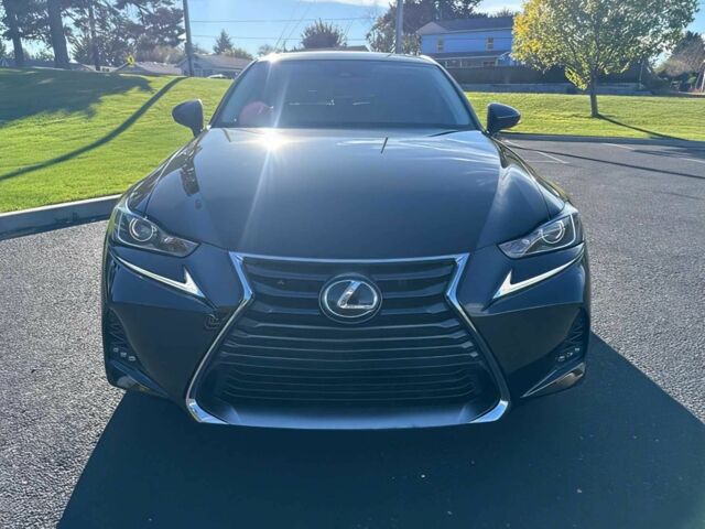 Черный Лексус ИС, объемом двигателя 3.5 л и пробегом 52 тыс. км за 15200 $, фото 1 на Automoto.ua