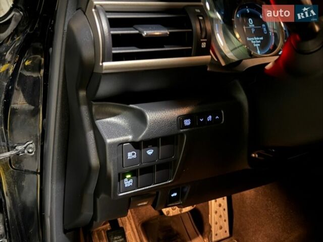 Черный Лексус ИС, объемом двигателя 3.46 л и пробегом 101 тыс. км за 23000 $, фото 8 на Automoto.ua