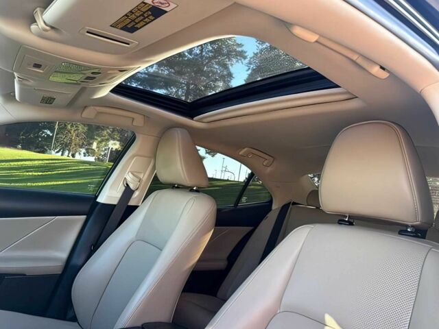 Черный Лексус ИС, объемом двигателя 3.5 л и пробегом 52 тыс. км за 15200 $, фото 9 на Automoto.ua