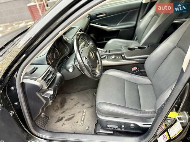 Черный Лексус ИС, объемом двигателя 2 л и пробегом 46 тыс. км за 22000 $, фото 14 на Automoto.ua