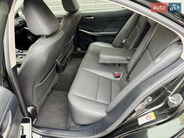 Черный Лексус ИС, объемом двигателя 2 л и пробегом 46 тыс. км за 22000 $, фото 16 на Automoto.ua