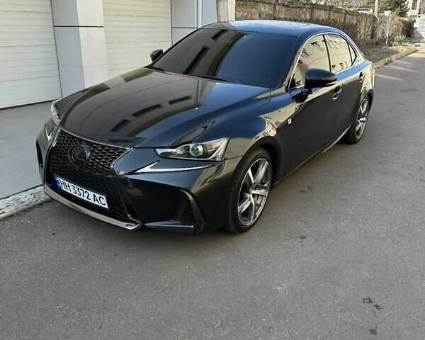 Чорний Лексус ІС, об'ємом двигуна 2 л та пробігом 105 тис. км за 18990 $, фото 1 на Automoto.ua