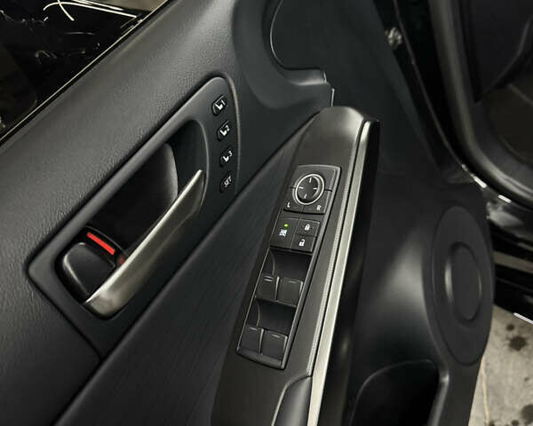 Черный Лексус ИС, объемом двигателя 3.46 л и пробегом 13 тыс. км за 48500 $, фото 33 на Automoto.ua