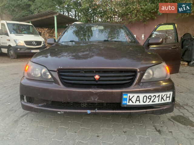 Коричневый Лексус ИС, объемом двигателя 2 л и пробегом 420 тыс. км за 3600 $, фото 8 на Automoto.ua