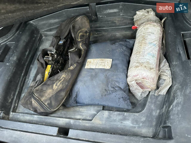 Коричневый Лексус ИС, объемом двигателя 2.23 л и пробегом 353 тыс. км за 7400 $, фото 13 на Automoto.ua