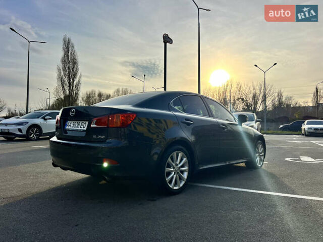 Коричневый Лексус ИС, объемом двигателя 2.5 л и пробегом 169 тыс. км за 10800 $, фото 6 на Automoto.ua