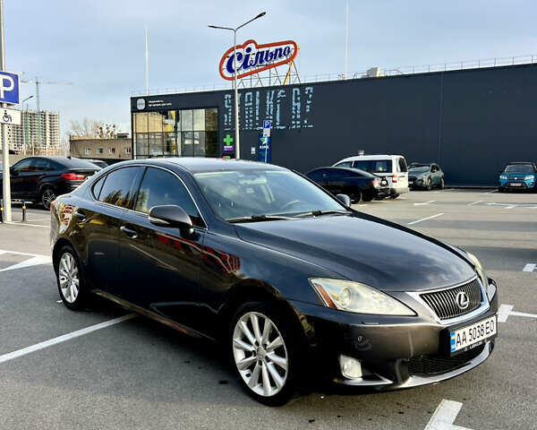 Коричневый Лексус ИС, объемом двигателя 2.5 л и пробегом 169 тыс. км за 10800 $, фото 5 на Automoto.ua