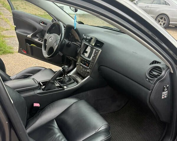 Коричневый Лексус ИС, объемом двигателя 2.23 л и пробегом 270 тыс. км за 8841 $, фото 16 на Automoto.ua