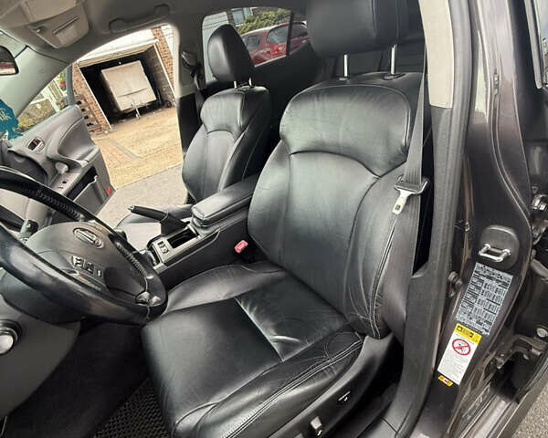 Коричневий Лексус ІС, об'ємом двигуна 2.23 л та пробігом 270 тис. км за 9430 $, фото 28 на Automoto.ua