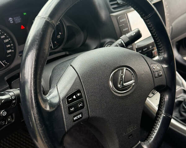 Коричневый Лексус ИС, объемом двигателя 2.23 л и пробегом 270 тыс. км за 8841 $, фото 30 на Automoto.ua