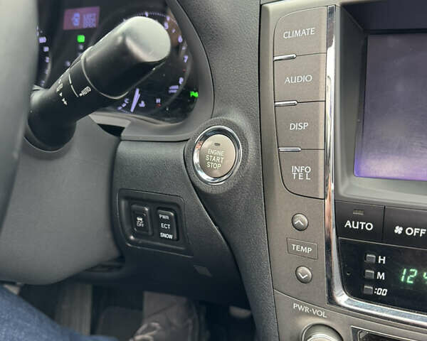 Красный Лексус ИС, объемом двигателя 2.5 л и пробегом 220 тыс. км за 16500 $, фото 35 на Automoto.ua