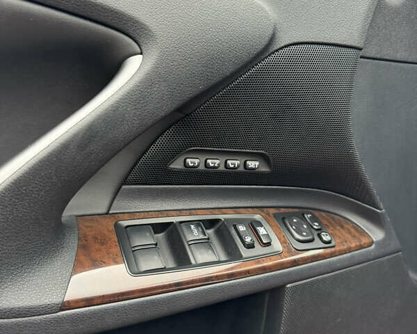 Красный Лексус ИС, объемом двигателя 2.5 л и пробегом 220 тыс. км за 16500 $, фото 42 на Automoto.ua