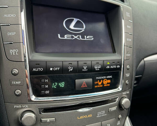 Красный Лексус ИС, объемом двигателя 2.5 л и пробегом 220 тыс. км за 16500 $, фото 34 на Automoto.ua