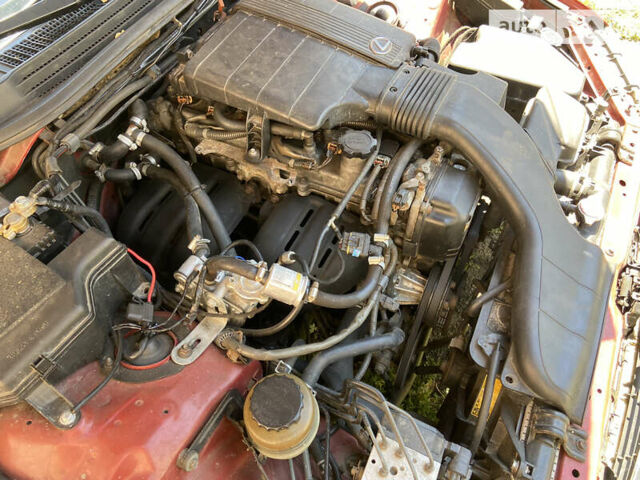 Червоний Лексус ІС, об'ємом двигуна 2 л та пробігом 320 тис. км за 4900 $, фото 4 на Automoto.ua