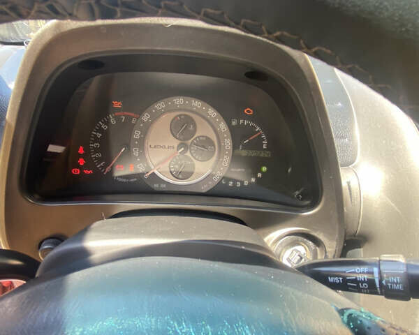 Червоний Лексус ІС, об'ємом двигуна 2 л та пробігом 320 тис. км за 4900 $, фото 6 на Automoto.ua