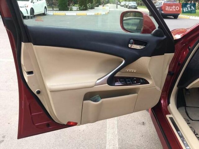 Червоний Лексус ІС, об'ємом двигуна 2.5 л та пробігом 230 тис. км за 8100 $, фото 3 на Automoto.ua