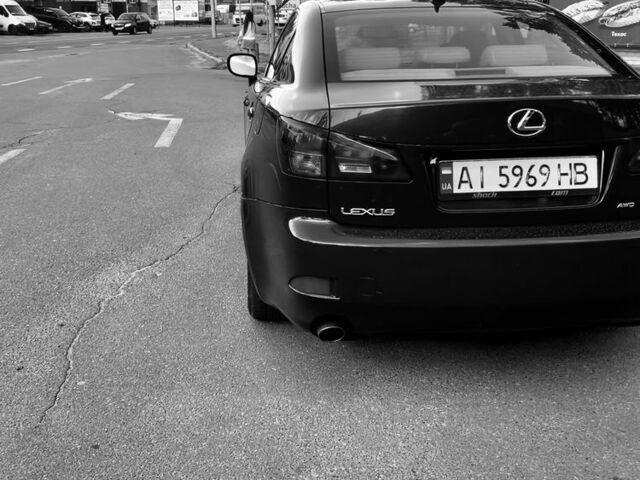 Лексус ІС 2006 у Буче на Automoto.ua Червоний Лексус ІС, об'ємом двигуна 2.5 л та пробігом 230 тис. км за 8100 $, фото 2 на Automoto.ua