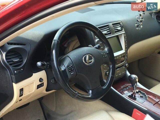 Червоний Лексус ІС, об'ємом двигуна 2.5 л та пробігом 230 тис. км за 8100 $, фото 4 на Automoto.ua