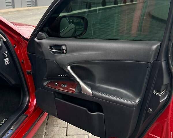 Красный Лексус ИС, объемом двигателя 2.23 л и пробегом 292 тыс. км за 7699 $, фото 31 на Automoto.ua