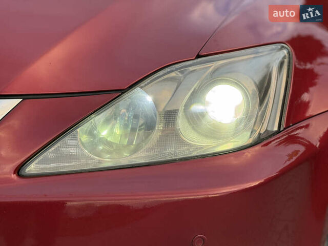 Красный Лексус ИС, объемом двигателя 2.23 л и пробегом 272 тыс. км за 7999 $, фото 14 на Automoto.ua