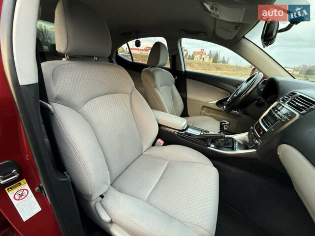 Красный Лексус ИС, объемом двигателя 2.23 л и пробегом 272 тыс. км за 7999 $, фото 29 на Automoto.ua