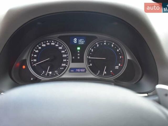 Красный Лексус ИС, объемом двигателя 2.5 л и пробегом 147 тыс. км за 9300 $, фото 7 на Automoto.ua