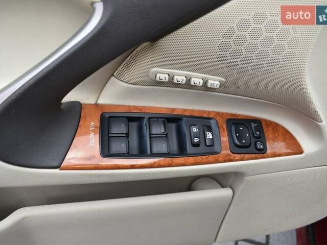 Красный Лексус ИС, объемом двигателя 2.5 л и пробегом 147 тыс. км за 9300 $, фото 9 на Automoto.ua