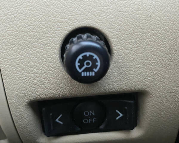 Червоний Лексус ІС, об'ємом двигуна 2.5 л та пробігом 270 тис. км за 8500 $, фото 5 на Automoto.ua