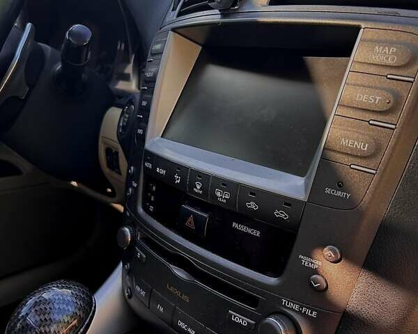 Красный Лексус ИС, объемом двигателя 2.5 л и пробегом 222 тыс. км за 12800 $, фото 19 на Automoto.ua