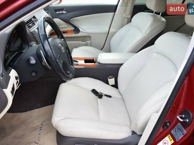 Красный Лексус ИС, объемом двигателя 2.5 л и пробегом 147 тыс. км за 9300 $, фото 29 на Automoto.ua