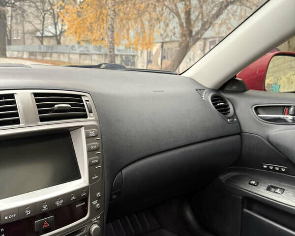 Червоний Лексус ІС, об'ємом двигуна 3 л та пробігом 238 тис. км за 12300 $, фото 11 на Automoto.ua