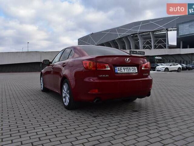Красный Лексус ИС, объемом двигателя 2.5 л и пробегом 147 тыс. км за 9300 $, фото 17 на Automoto.ua