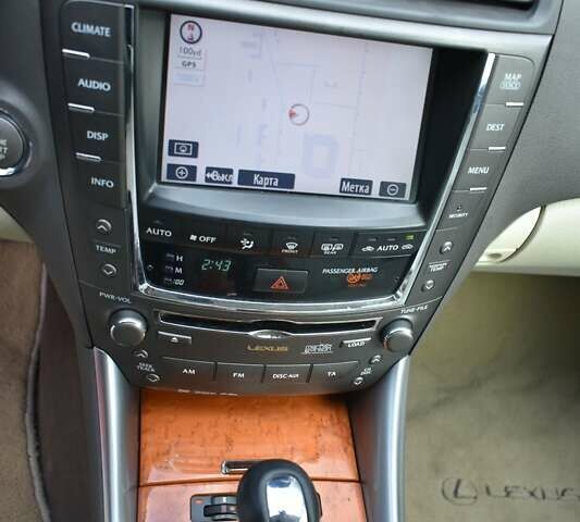 Красный Лексус ИС, объемом двигателя 2.5 л и пробегом 147 тыс. км за 9300 $, фото 12 на Automoto.ua