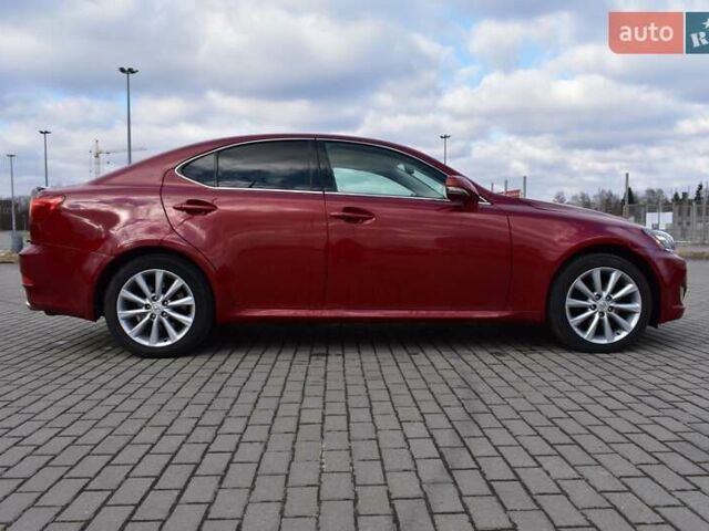 Красный Лексус ИС, объемом двигателя 2.5 л и пробегом 147 тыс. км за 9300 $, фото 11 на Automoto.ua