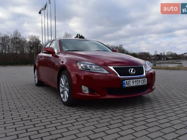 Красный Лексус ИС, объемом двигателя 2.5 л и пробегом 147 тыс. км за 9300 $, фото 14 на Automoto.ua