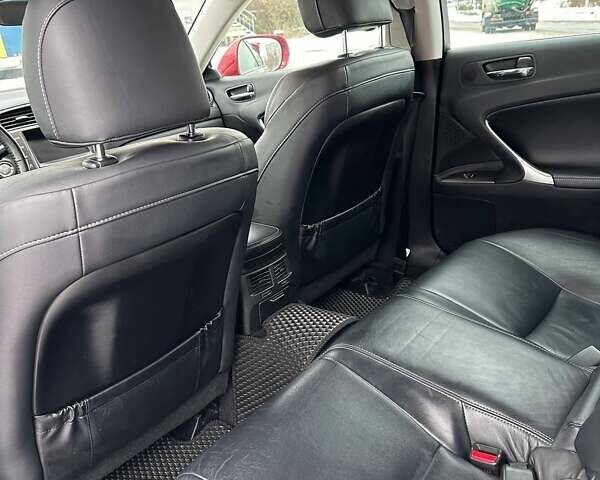 Червоний Лексус ІС, об'ємом двигуна 2.5 л та пробігом 105 тис. км за 13900 $, фото 15 на Automoto.ua