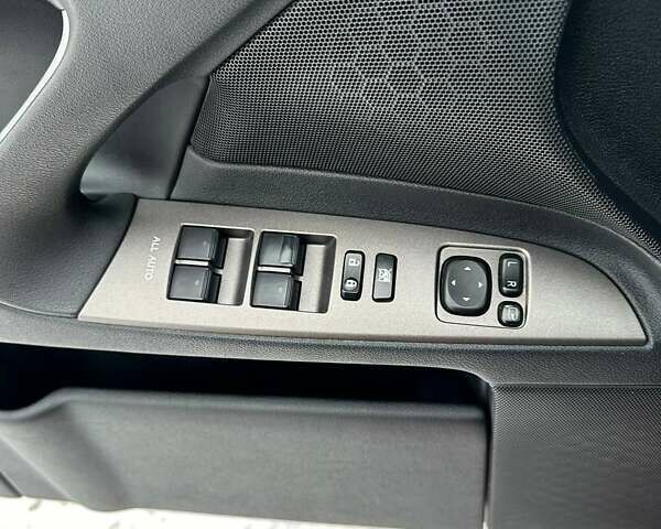 Червоний Лексус ІС, об'ємом двигуна 2.5 л та пробігом 105 тис. км за 13900 $, фото 21 на Automoto.ua