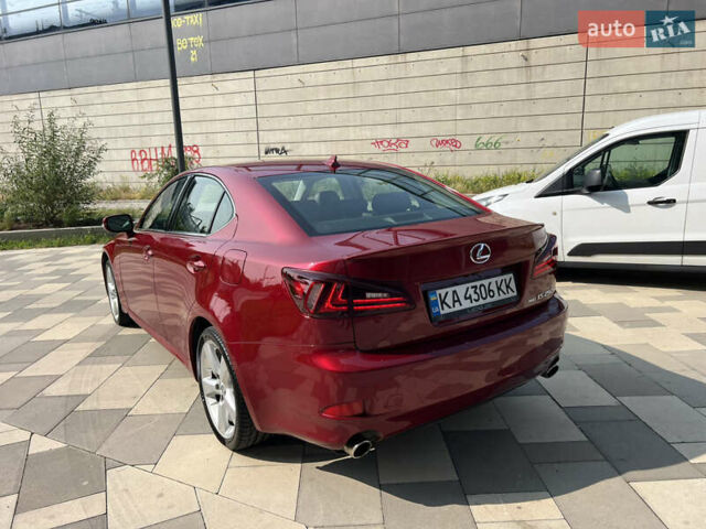 Красный Лексус ИС, объемом двигателя 2.5 л и пробегом 208 тыс. км за 11500 $, фото 4 на Automoto.ua