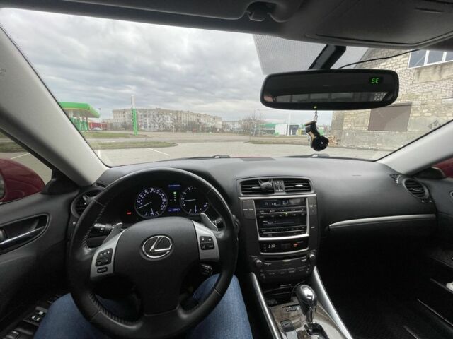 Красный Лексус ИС, объемом двигателя 2.5 л и пробегом 220 тыс. км за 11000 $, фото 11 на Automoto.ua