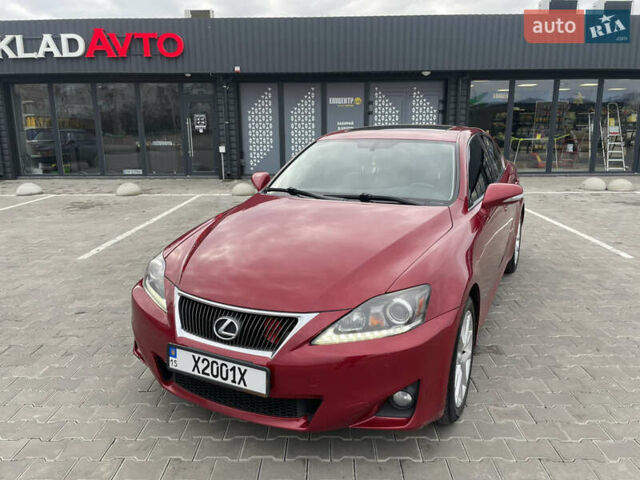 Красный Лексус ИС, объемом двигателя 2.5 л и пробегом 220 тыс. км за 11000 $, фото 1 на Automoto.ua