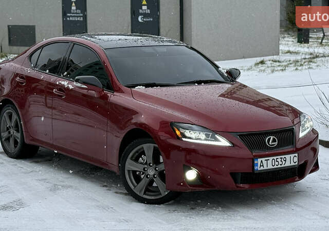 Червоний Лексус ІС, об'ємом двигуна 2.5 л та пробігом 174 тис. км за 11450 $, фото 7 на Automoto.ua