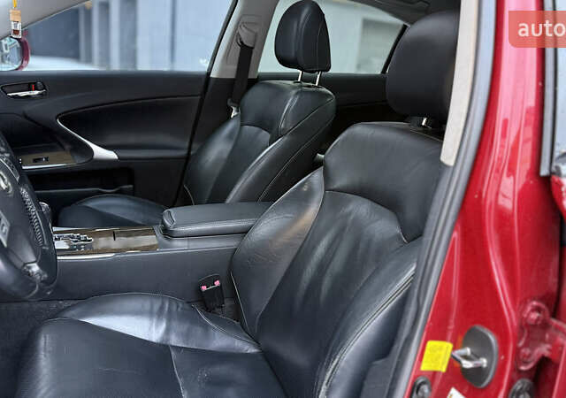 Червоний Лексус ІС, об'ємом двигуна 2.5 л та пробігом 174 тис. км за 11450 $, фото 20 на Automoto.ua