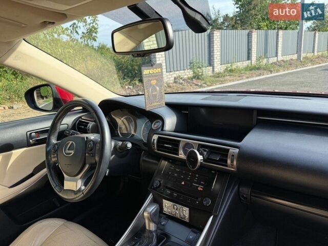 Красный Лексус ИС, объемом двигателя 2.46 л и пробегом 125 тыс. км за 14500 $, фото 11 на Automoto.ua